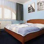 Hotel Anna 3*