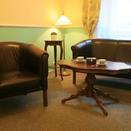 Anna Hotel 3*