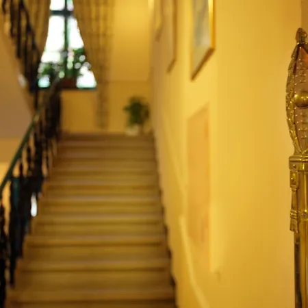 Anna Hotel