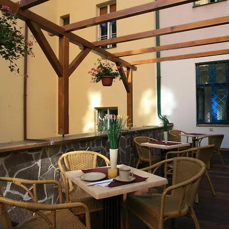 Hotel Anna 3*