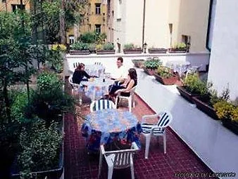 Anna Hotel 3*
