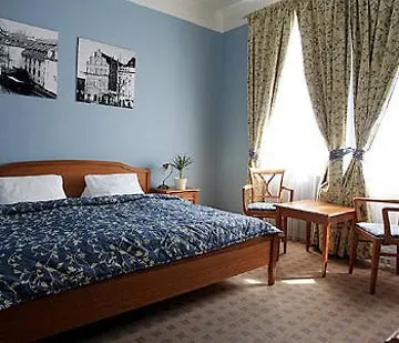 Hotel Anna 3*