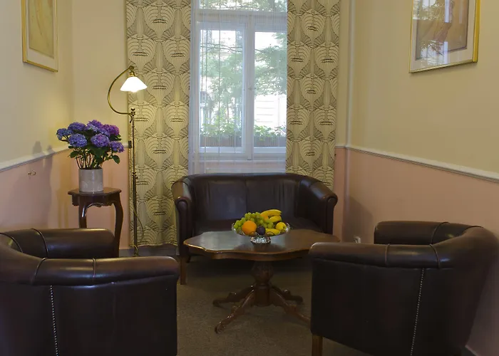 Anna Hotel 3*
