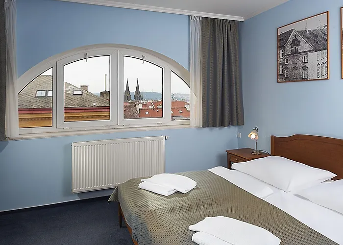 Anna Hotel 3*